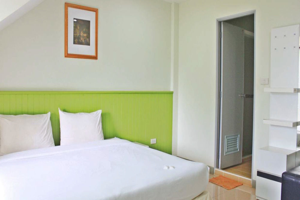 Nine Inn @ Town Phuket Zewnętrze zdjęcie