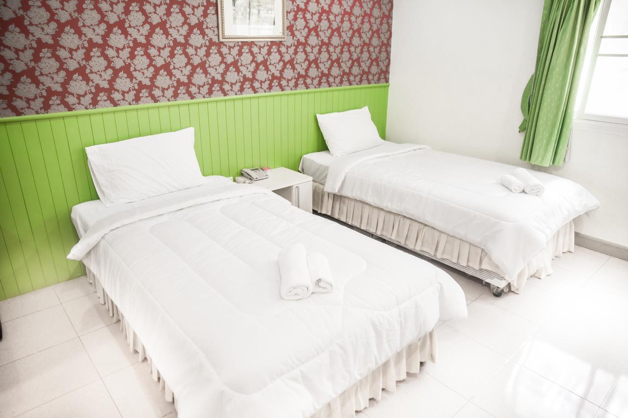 Nine Inn @ Town Phuket Zewnętrze zdjęcie